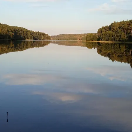 Nad Jeziorem Kaszuby * Golubie