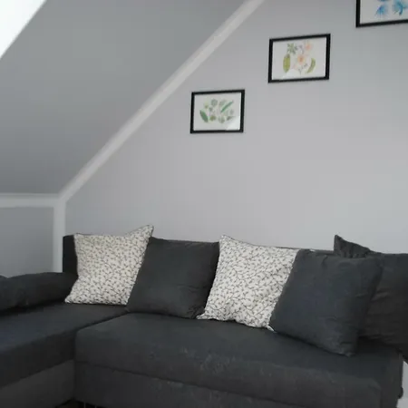 Nad Jeziorem Kaszuby * Golubie