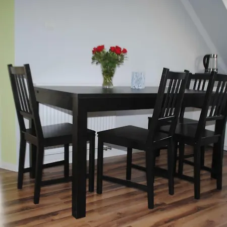 Nad Jeziorem Kaszuby * Golubie