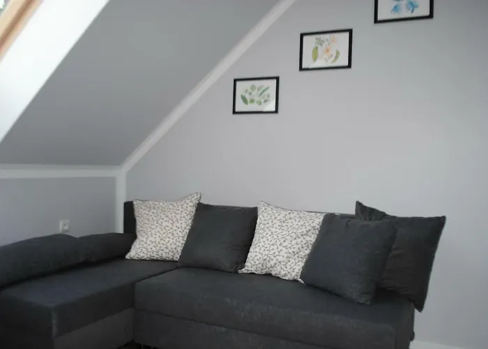 Nad Jeziorem Kaszuby * Golubie